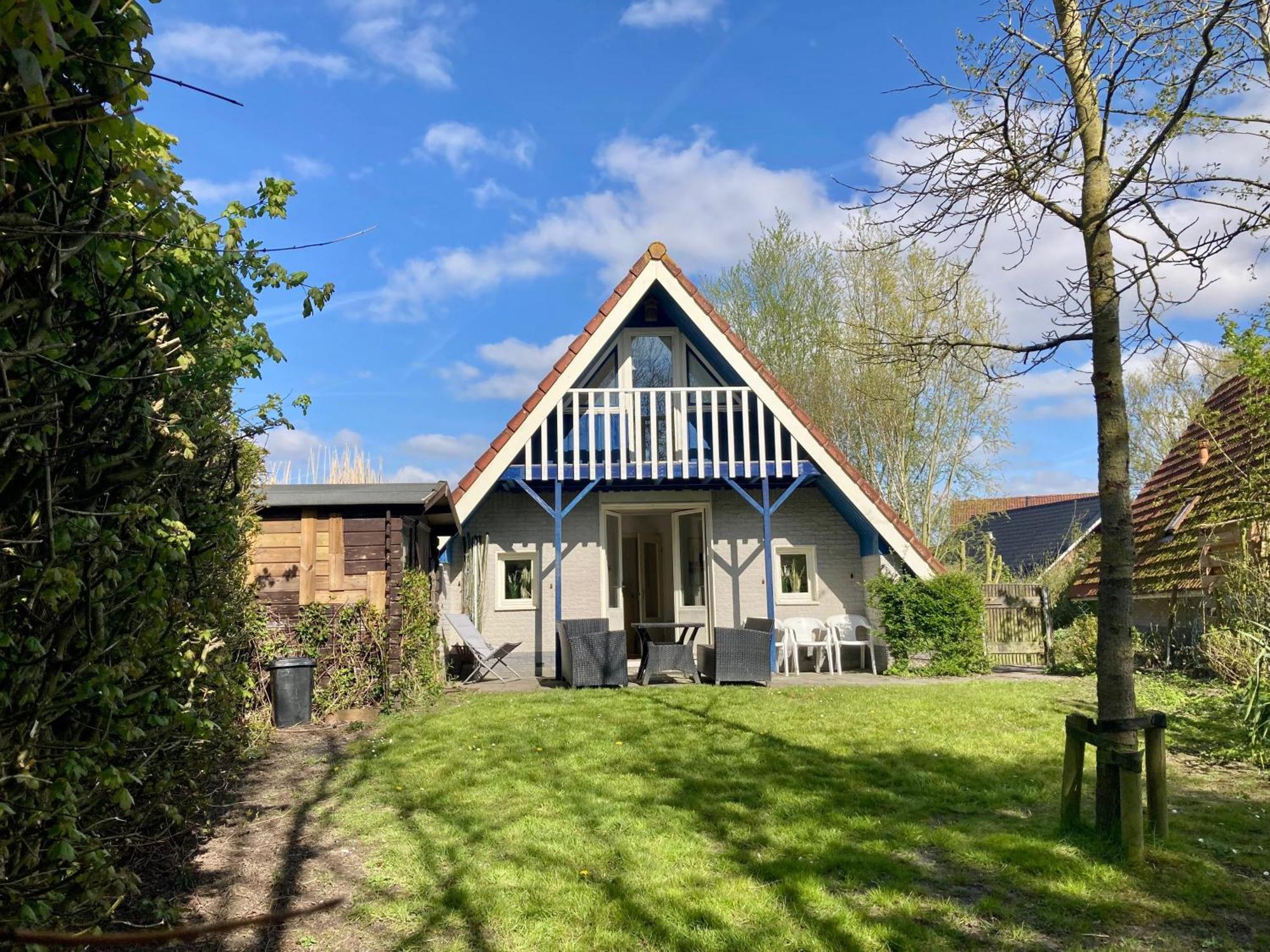 Grachthaus 6Pers House With A Private Terrace And Garden By The Lauwersmeer Villa Anjum Exteriör bild