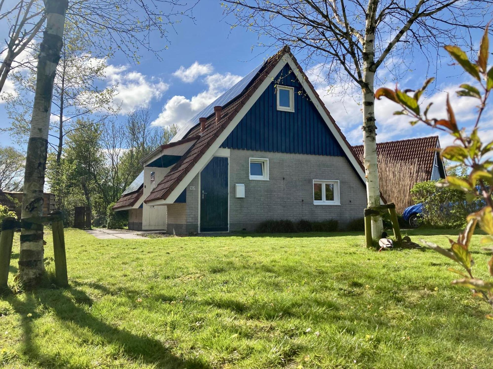 Grachthaus 6Pers House With A Private Terrace And Garden By The Lauwersmeer Villa Anjum Exteriör bild